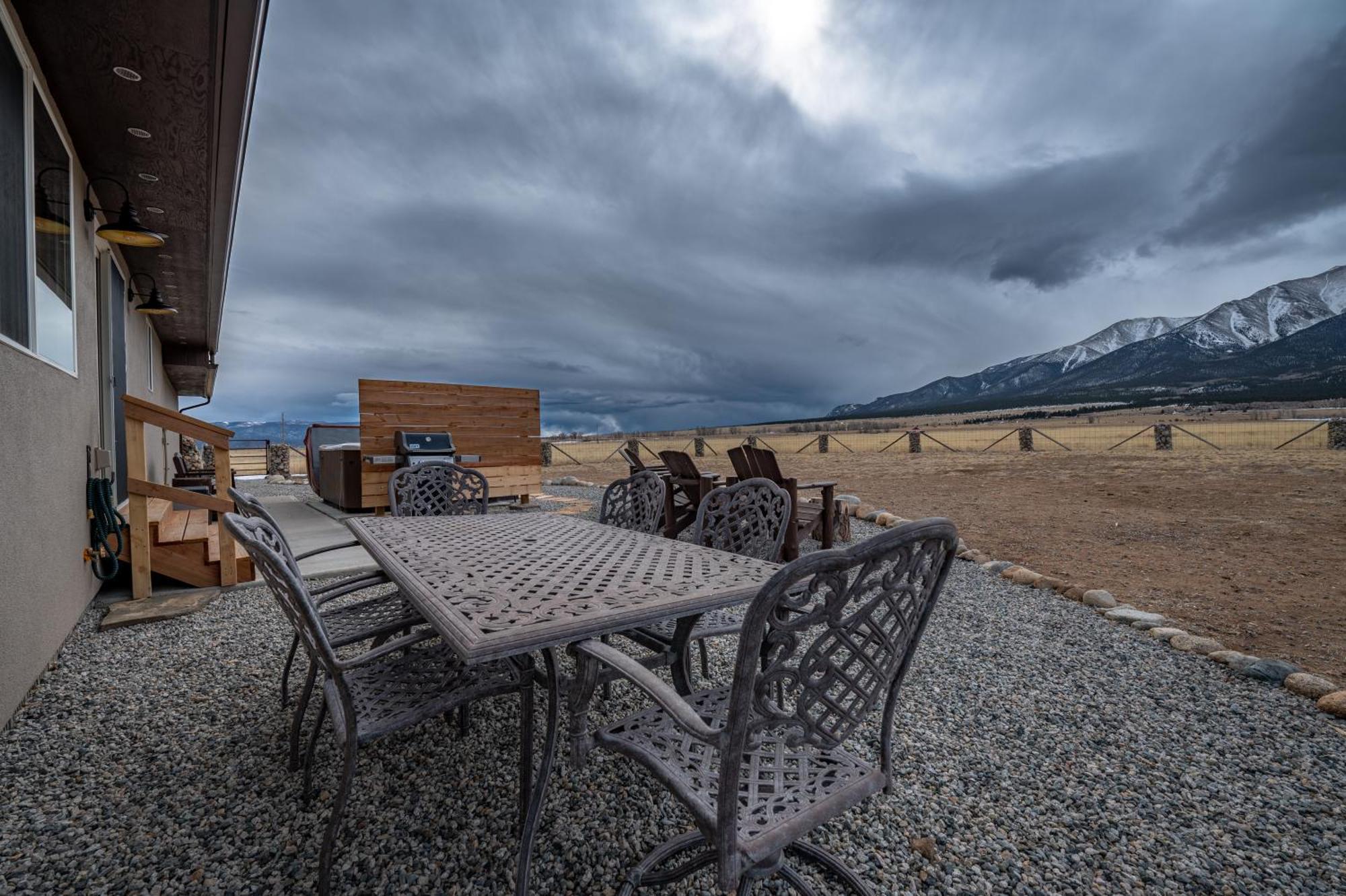 Buena Vista Mountain Retreat - Ultimate Privacy With Spa & Unbeatable Views Екстериор снимка